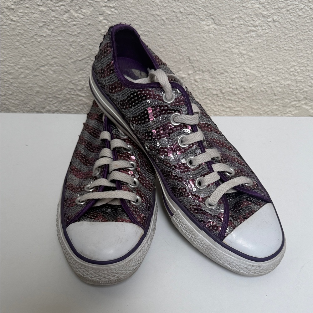 Converse - Purple and Silver